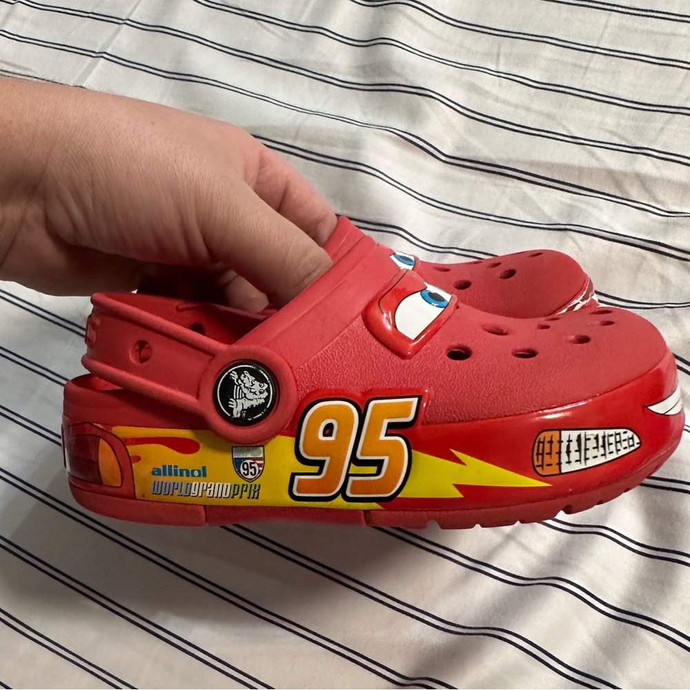Lightning McQueen Light-Up Crocs